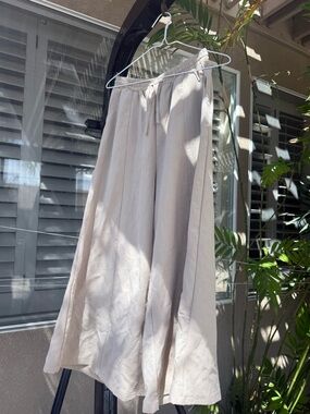 Light Beige Wide-Leg Flowing Women's Skirt